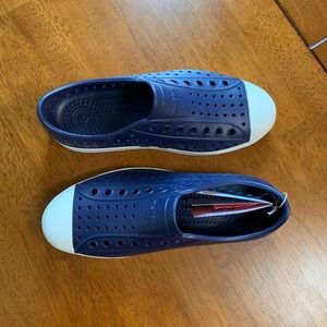 NWT🛍 Native Shoes Jefferson- Unisex